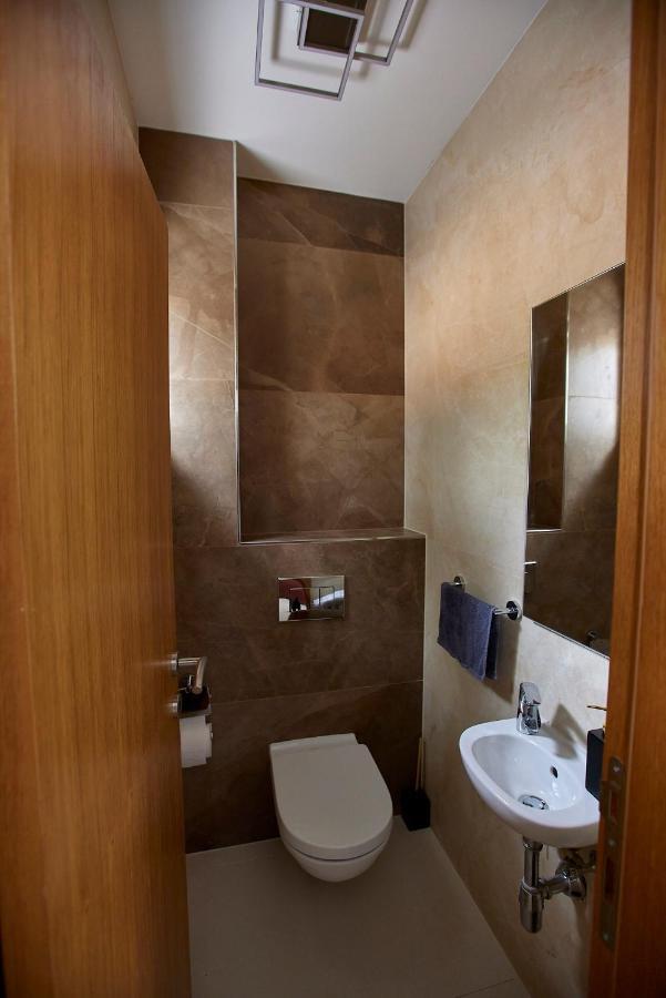 L&L Luxury Apartment 1 Donji Okrug  Extérieur photo